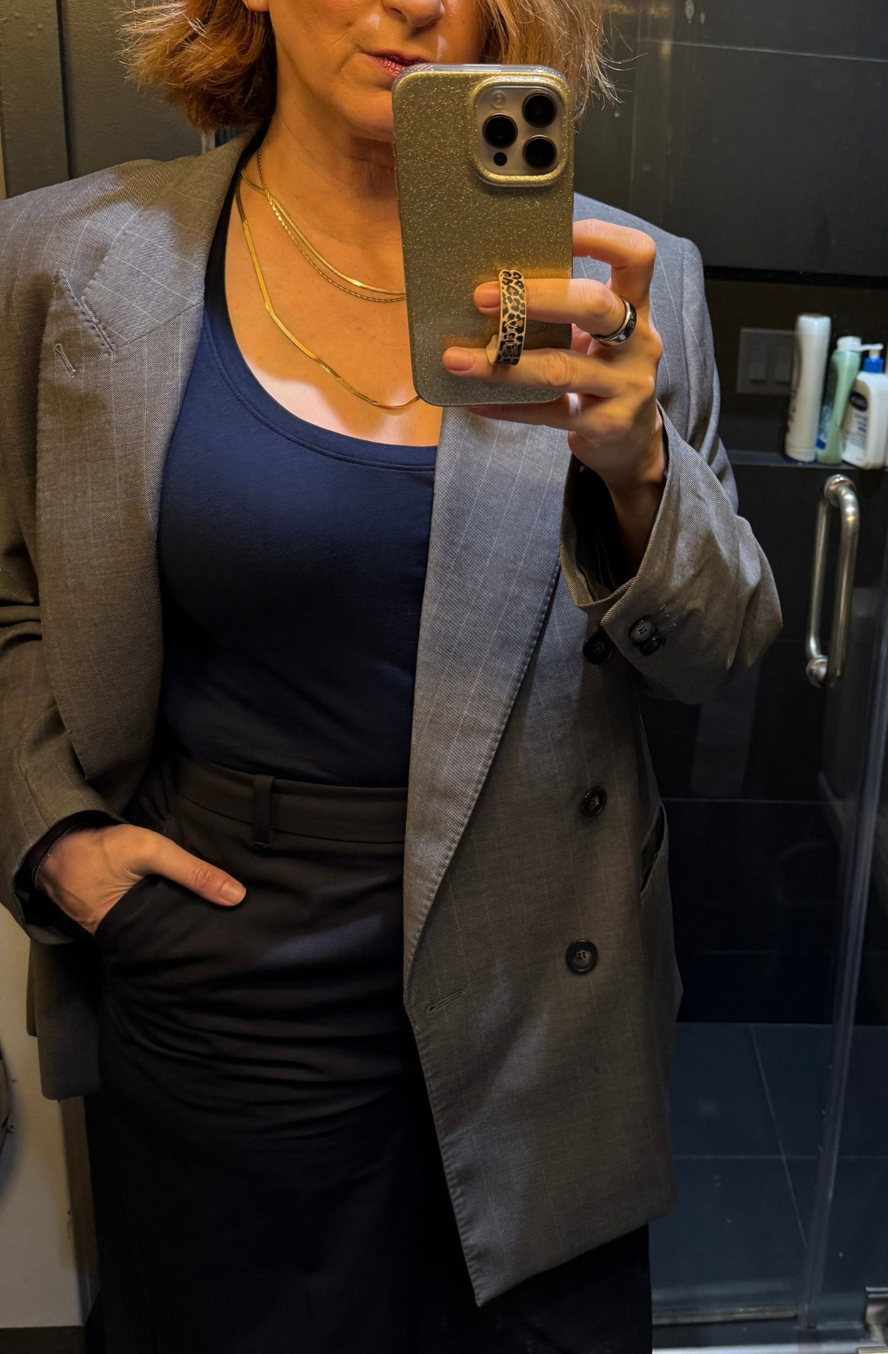 Ann | 5'10" | 32E | M