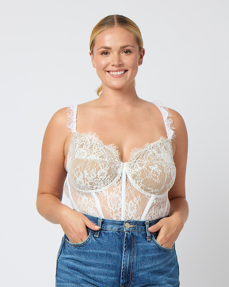 LaceBodysuit_WhiteCloseUp_Chloie.png