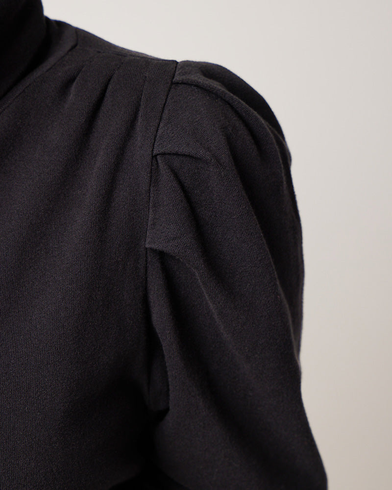 Shirred sleeves